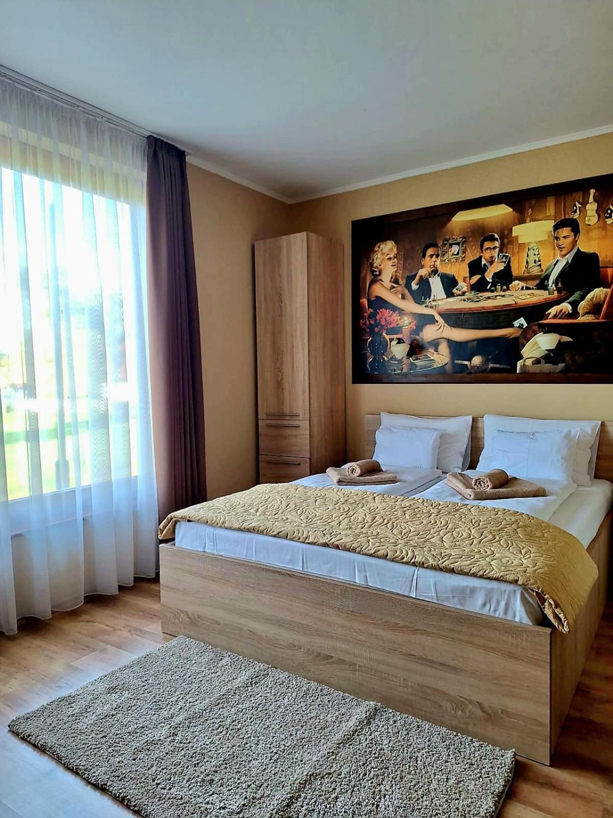 Angyal Apartman Gyula Buitenkant foto