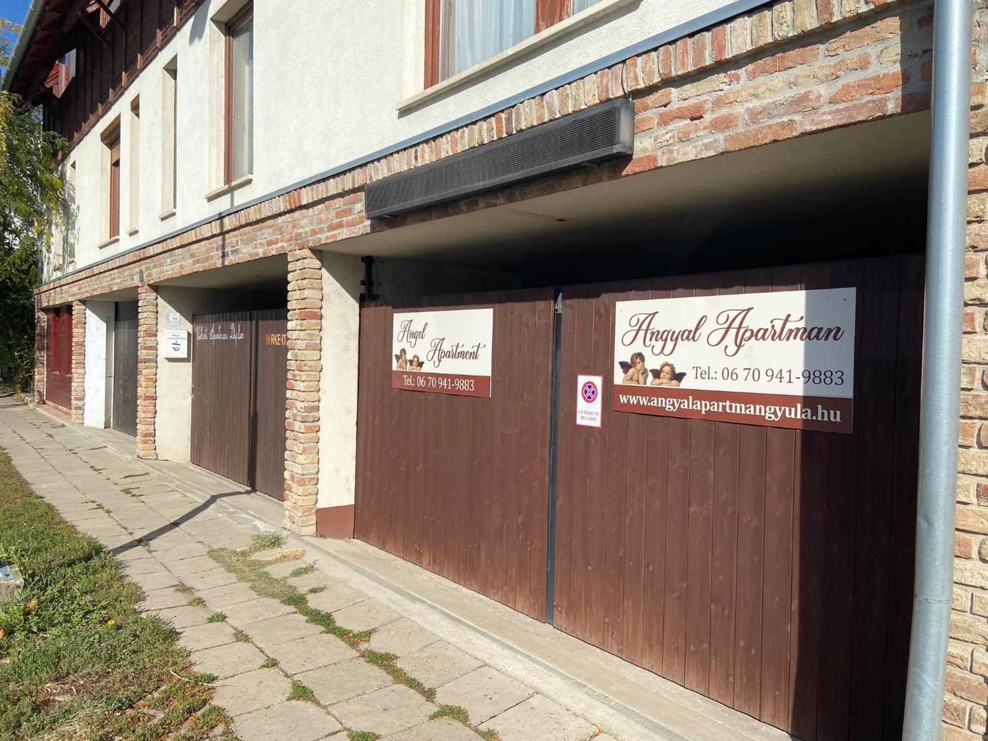 Angyal Apartman Gyula Buitenkant foto