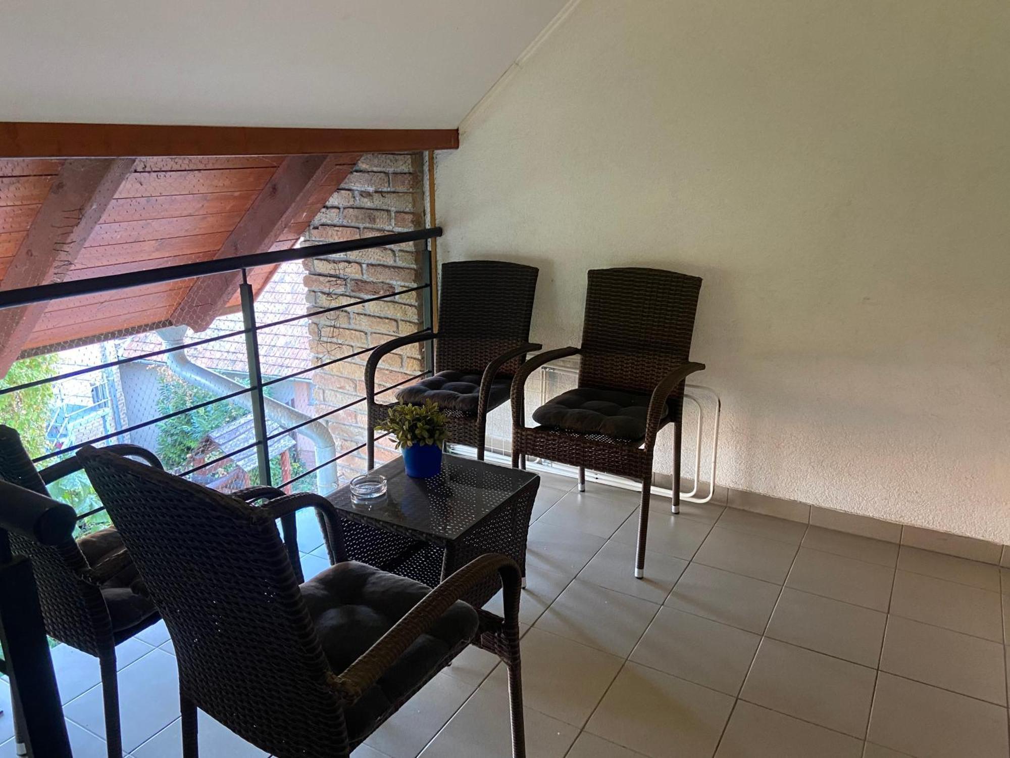 Angyal Apartman Gyula Buitenkant foto