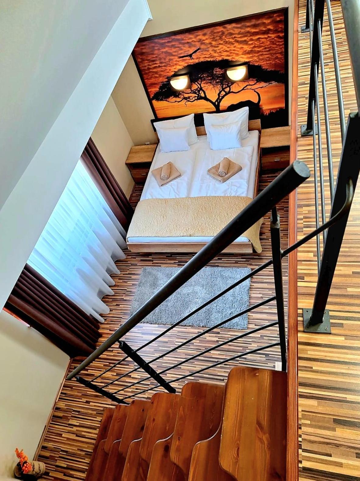 Angyal Apartman Gyula Buitenkant foto