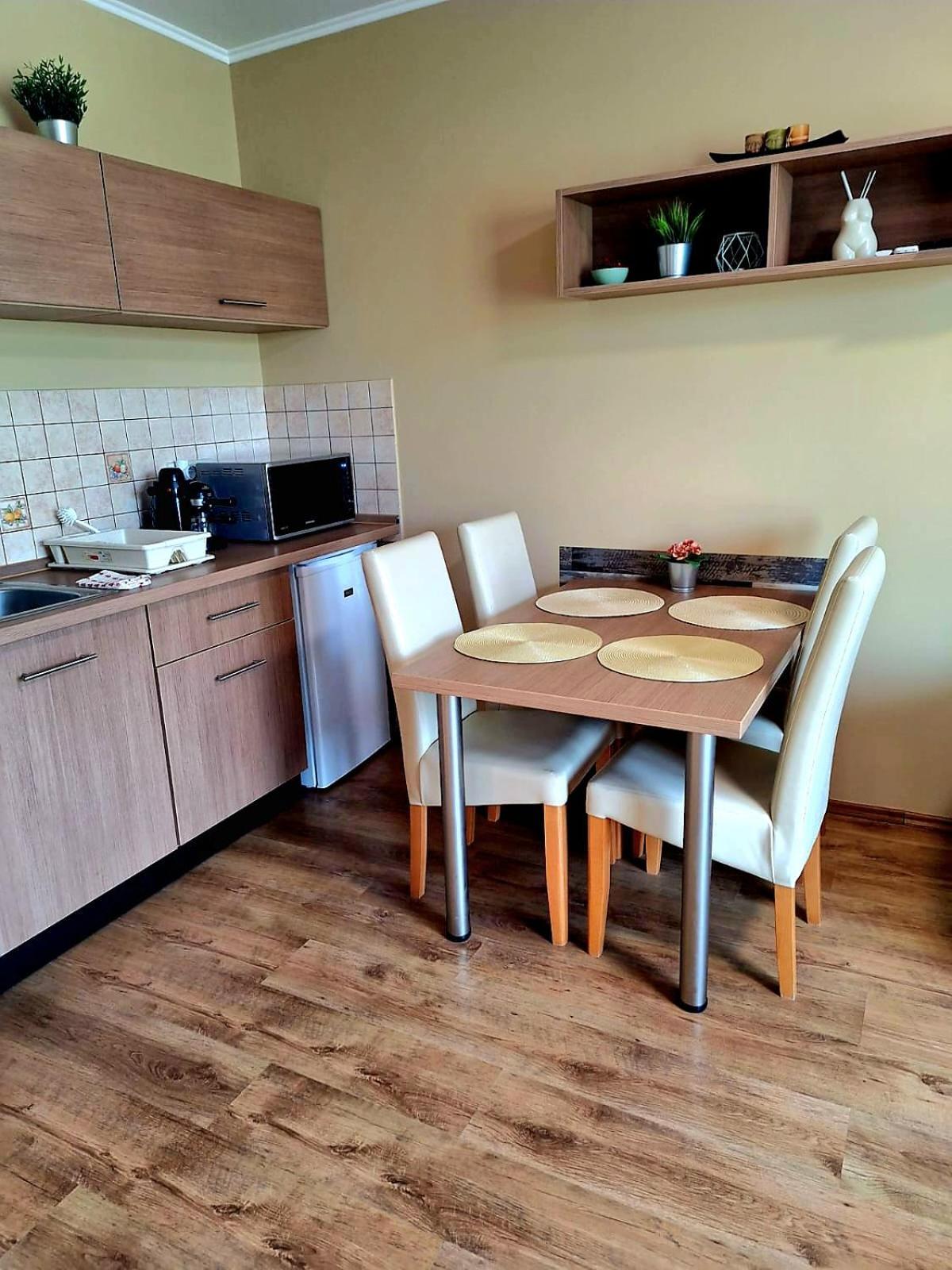 Angyal Apartman Gyula Buitenkant foto