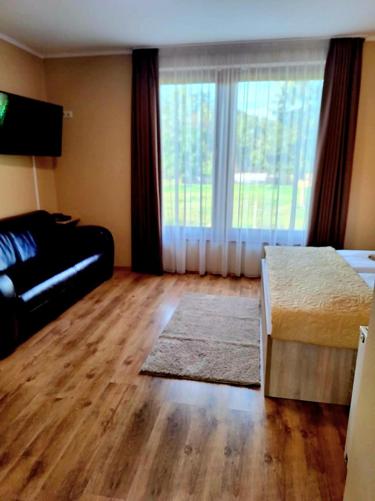Angyal Apartman Gyula Buitenkant foto